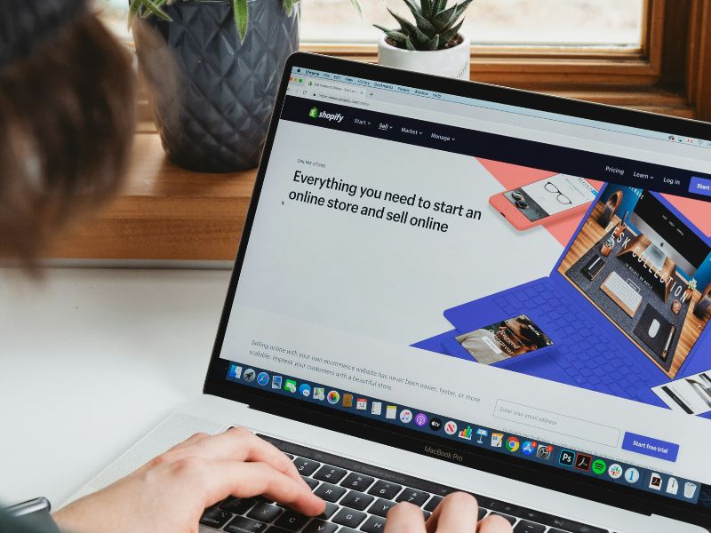 Solutions pour le commerce et la distribution